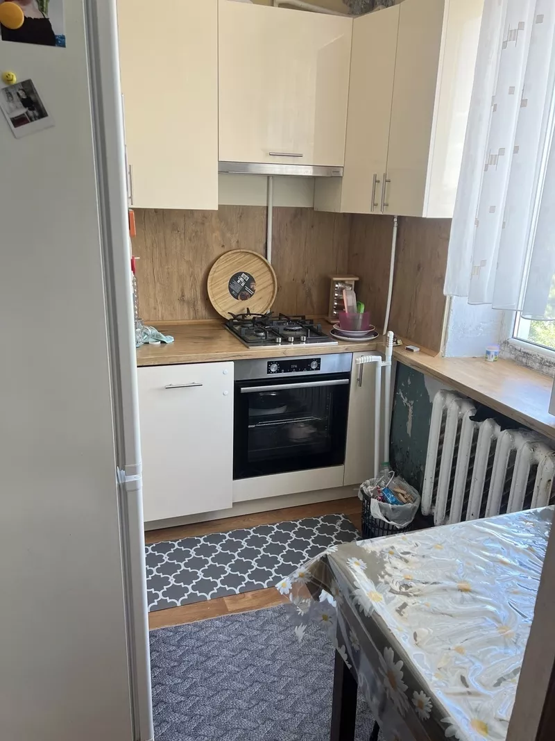 Продам 2-х комнатную квартиру в центре Григориополя по К. Маркса д 174 3